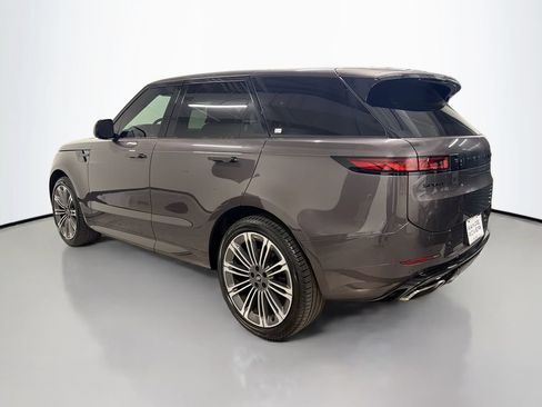 Used 2024 Land Rover Range Rover Sport Dynamic SE AWD/4WD image 3
