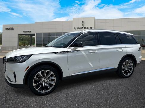 New 2026 Lincoln Aviator 2WD image 7