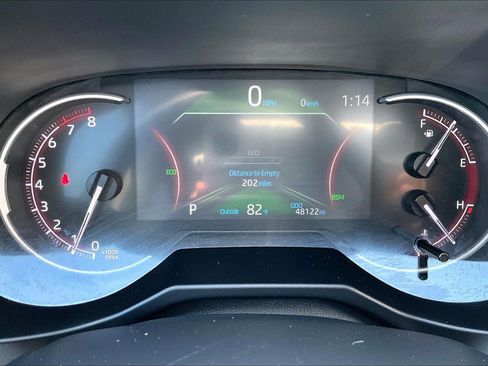 Used 2024 Toyota RAV4 XLE FWD image 19