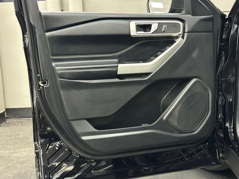 Used 2020 Ford Explorer XLT w/ Equipment Group 202A RWD image 25