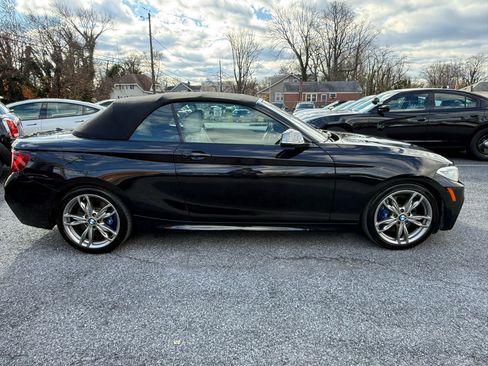 Used 2015 BMW M235i Convertible image 7