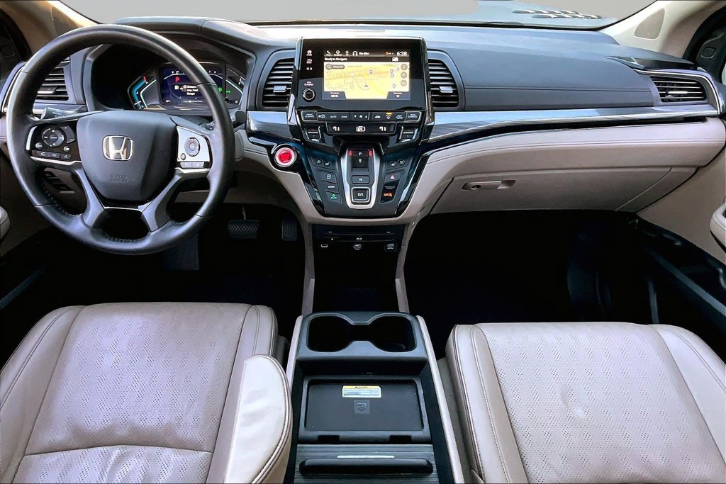 Used 2024 Honda Odyssey Elite image 8
