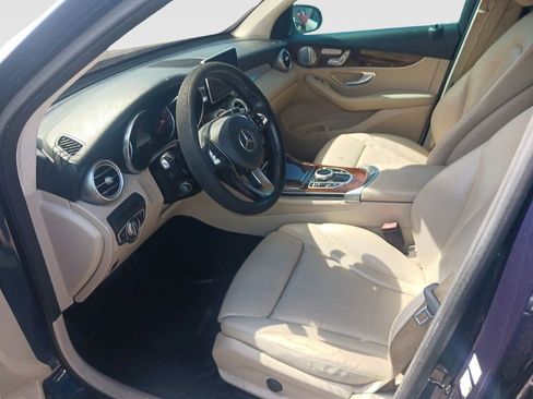 Used 2019 Mercedes-Benz GLC 300 image 7