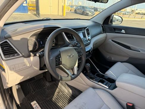 Used 2017 Hyundai Tucson SE image 7
