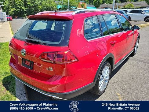 Used 2017 Volkswagen Golf Alltrack SE AWD/4WD image 3