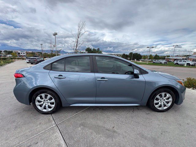 Used 2020 Toyota Corolla LE FWD image 9