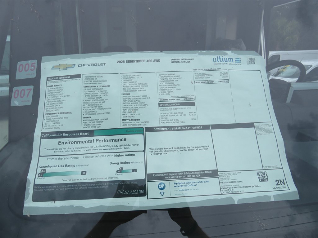 Used 2024 Chevrolet Express 3500 LT w/ LT Preferred Equipment Group RWD image 3