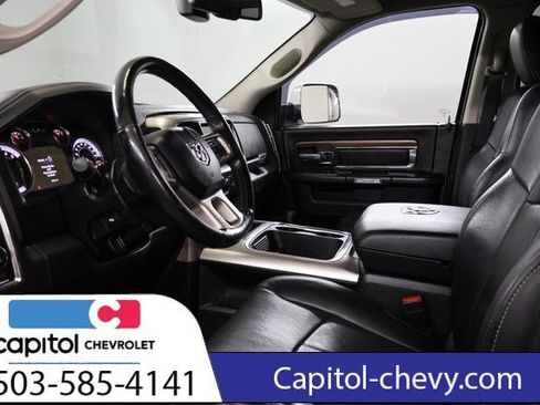 Used 2017 RAM 1500 Laramie w/ Convenience Group AWD/4WD image 13