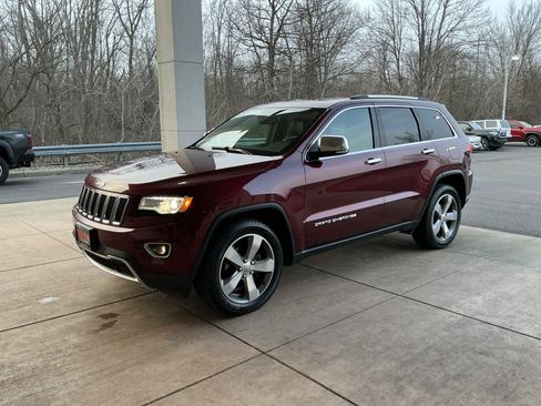 Used 2016 Jeep Grand Cherokee Limited w/ Luxury Group II image 3