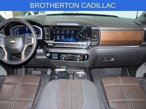 Used 2023 Chevrolet Silverado 1500 High Country w/ Technology Package AWD/4WD image 29