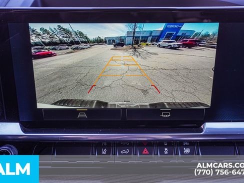 Used 2025 Chevrolet Silverado 2500 LT w/ Convenience Package image 38