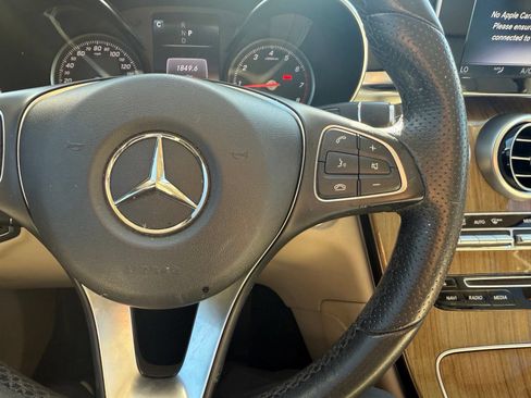 Used 2018 Mercedes-Benz GLC 300 image 19
