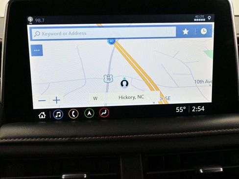 Used 2021 Chevrolet Tahoe Premier w/ Premium Package image 27