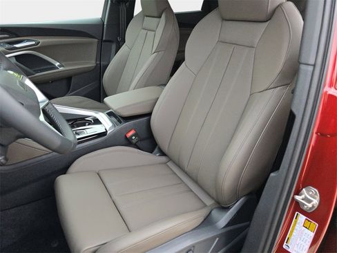 New 2025 Audi Q5 Premium Plus image 15