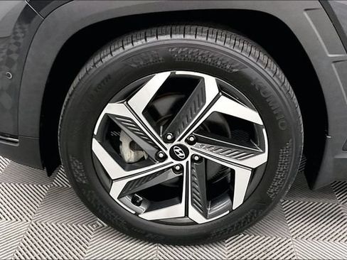 Used 2023 Hyundai Tucson Limited w/ Cargo Package FWD image 9