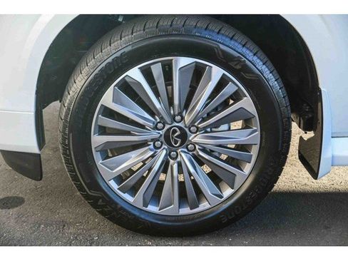 New 2026 INFINITI QX80 Luxe w/ Cargo Package image 9