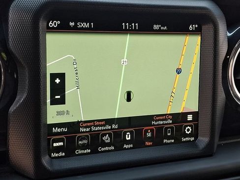Used 2023 Jeep Wrangler Unlimited Sahara AWD/4WD image 16