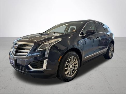Used 2017 Cadillac XT5 Luxury w/ Driver Awareness Package AWD/4WD image 2