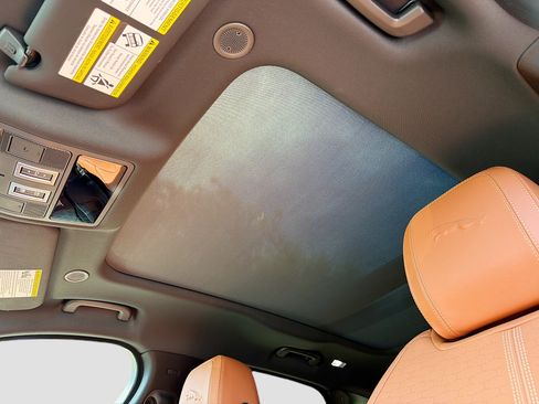 New 2026 Jaguar F-PACE R-Dynamic S image 27