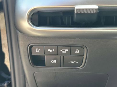 New 2026 Hyundai Ioniq 9 SE AWD/4WD image 18