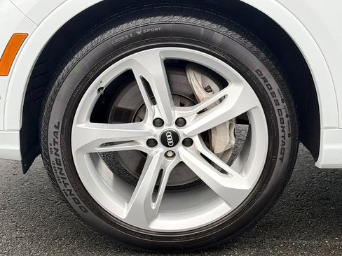 Used 2019 Audi Q7 3.0T Prestige w/ Prestige Package AWD/4WD image 2