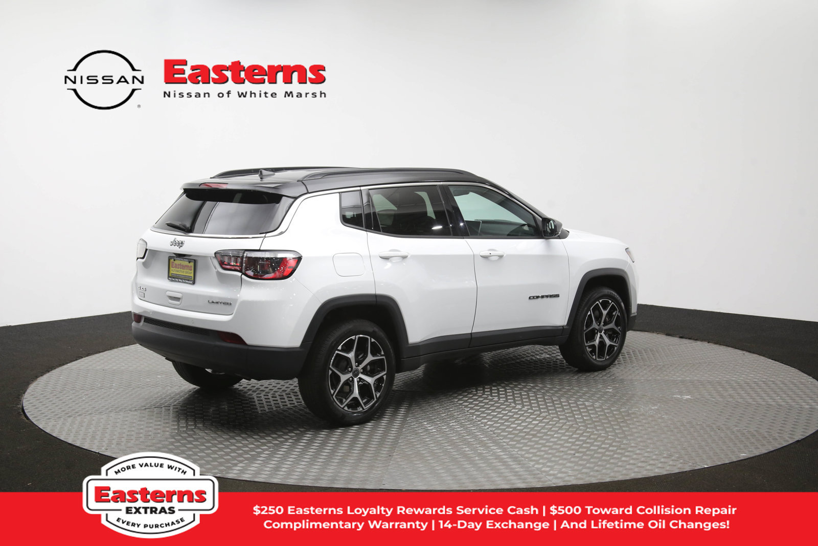 Used 2025 Jeep Compass Limited AWD/4WD image 39