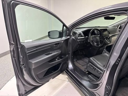 Used 2023 Honda Odyssey EX-L image 12