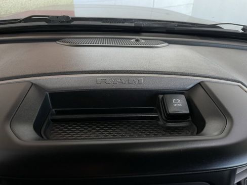 Used 2020 RAM 3500 Tradesman w/ Chrome Appearance Group image 30