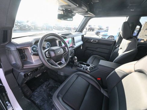 New 2025 Ford Bronco Outer Banks AWD/4WD image 15