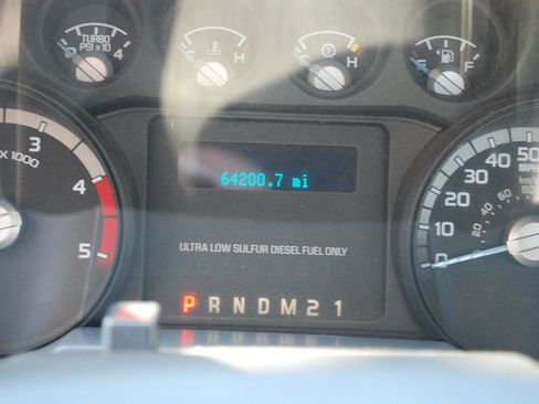 Used 2016 Ford F550 4x4 Regular Cab Super Duty image 9