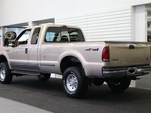 Used 1999 Ford F350 XLT image 6