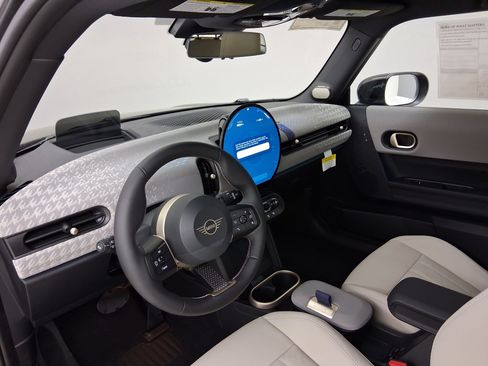 New 2026 MINI Cooper 2-Door Hardtop FWD image 2