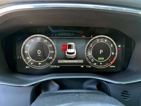 Used 2026 Jaguar F-PACE R-Dynamic S AWD/4WD image 27