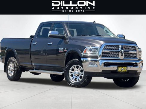 Used 2018 RAM 2500 Laramie AWD/4WD image 2