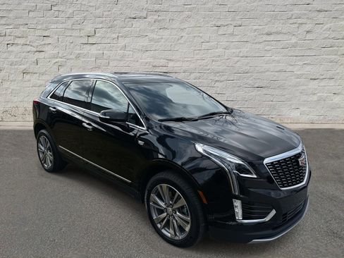 Certified 2025 Cadillac XT5 Premium Luxury image 7