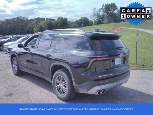 Used 2025 Chevrolet Traverse LT AWD/4WD image 2