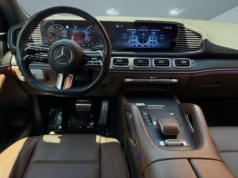 Used 2024 Mercedes-Benz GLS 450 4MATIC image 34