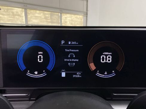 Used 2024 Hyundai Kona SEL image 28