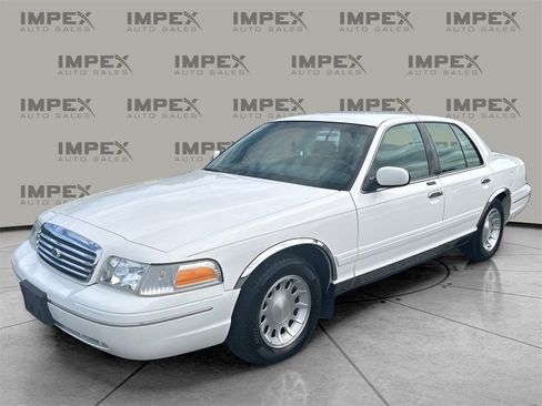 Used 1998 Ford Crown Victoria LX image 1