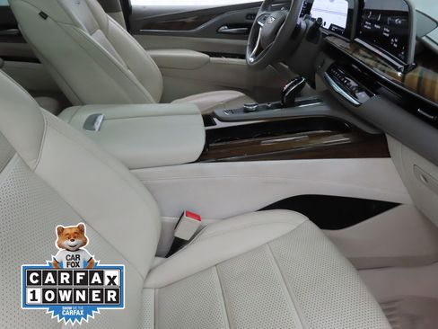 Used 2023 Cadillac Escalade Premium Luxury Platinum RWD image 27