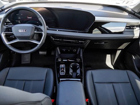 New 2025 Audi Q6 e-tron Premium image 19