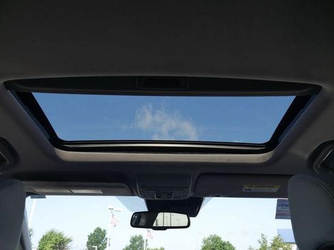 Used 2017 Honda CR-V EX-L image 11