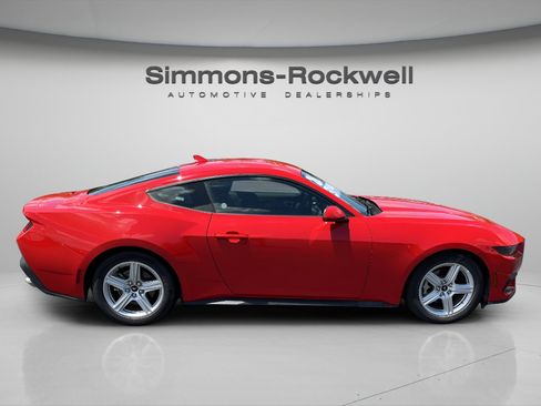 Used 2026 Ford Mustang Premium RWD image 5