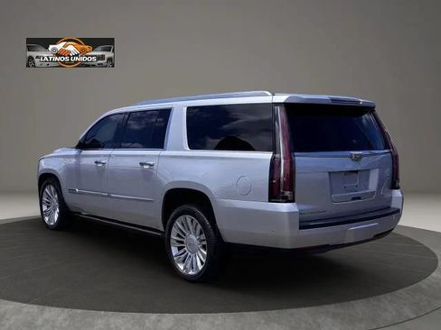 Used 2017 Cadillac Escalade ESV Platinum AWD/4WD image 4