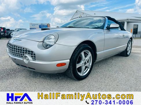 Used 2005 Ford Thunderbird RWD image 4