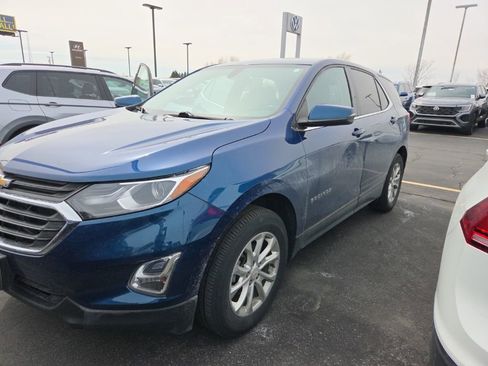 Used 2019 Chevrolet Equinox LT image 3