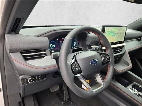 New 2026 Ford Explorer ST-Line w/ ST-Line Street Pack image 3