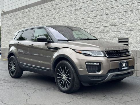 Used 2017 Land Rover Range Rover Evoque SE Premium AWD/4WD image 16