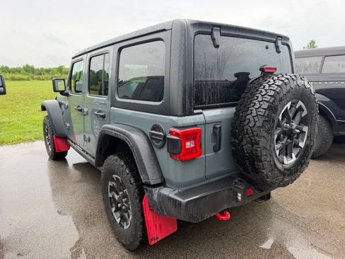 Used 2024 Jeep Wrangler Unlimited Rubicon w/ Convenience Group AWD/4WD image 5