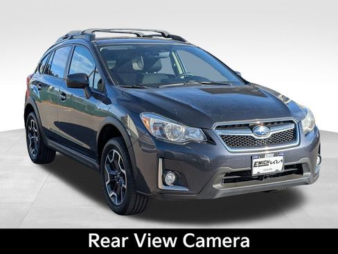 Used 2017 Subaru Crosstrek 2.0i Premium image 5